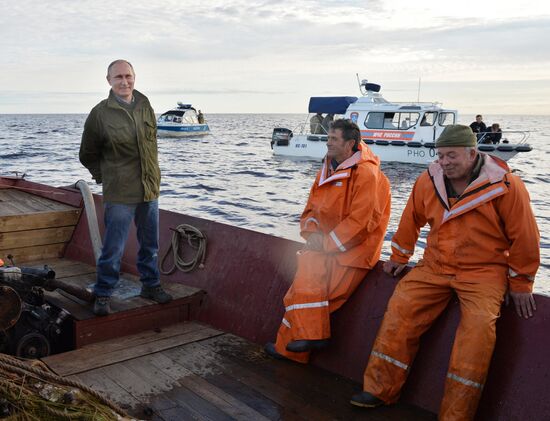President Putin, Prime Minsiter Medvedev visit Lipno island in Novgorod Region