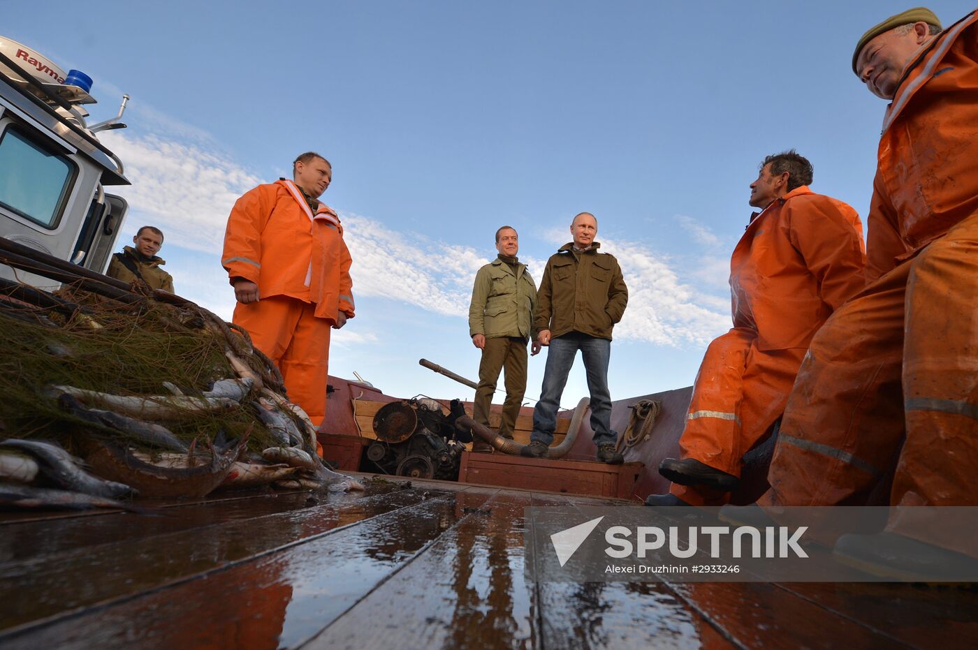 President Putin, Prime Minsiter Medvedev visit Lipno island in Novgorod Region