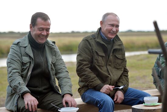 President Putin, Prime Minsiter Medvedev visit Lipno island in Novgorod Region