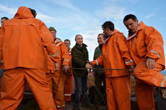 President Putin, Prime Minsiter Medvedev visit Lipno island in Novgorod Region