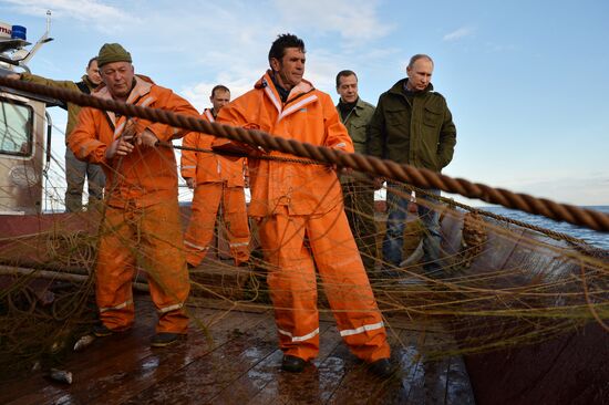 President Putin, Prime Minsiter Medvedev visit Lipno island in Novgorod Region