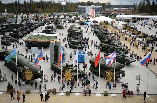Army 2016 International military and technical forum. Day Five
