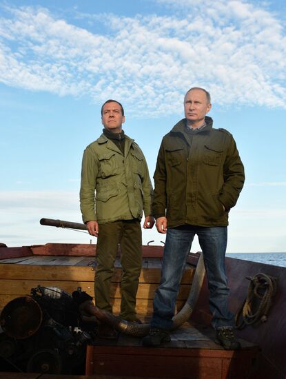 President Putin, Prime Minsiter Medvedev visit Lipno island in Novgorod Region