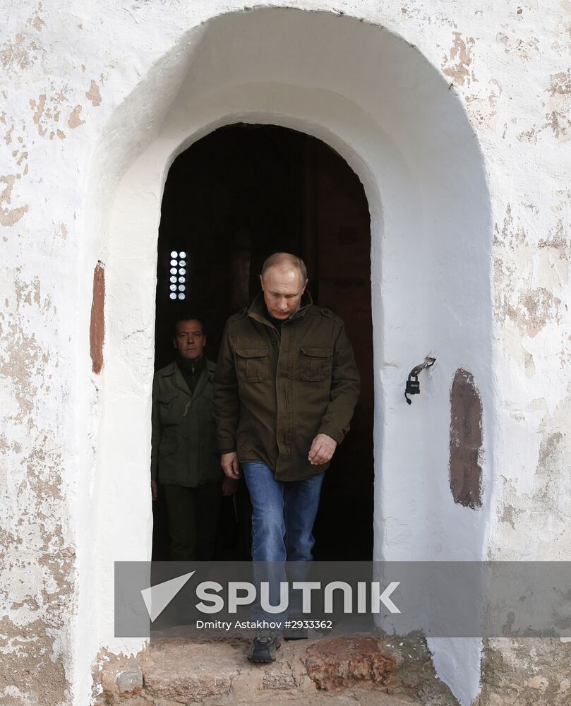 President Putin, Prime Minsiter Medvedev visit Lipno island in Novgorod Region