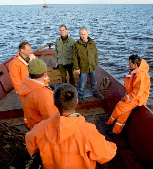 President Putin, Prime Minsiter Medvedev visit Lipno island in Novgorod Region