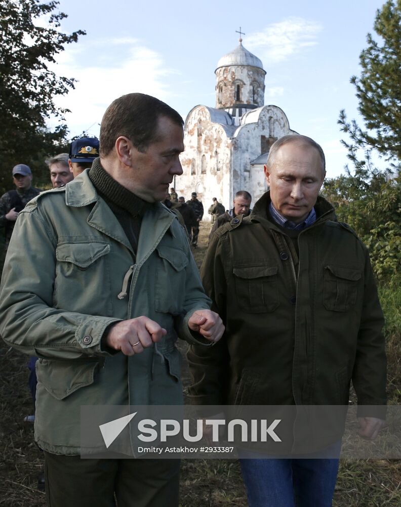 President Putin, Prime Minsiter Medvedev visit Lipno island in Novgorod Region