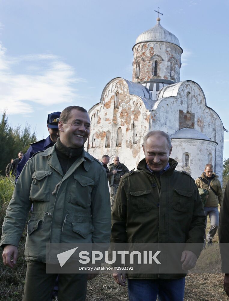 President Putin, Prime Minsiter Medvedev visit Lipno island in Novgorod Region