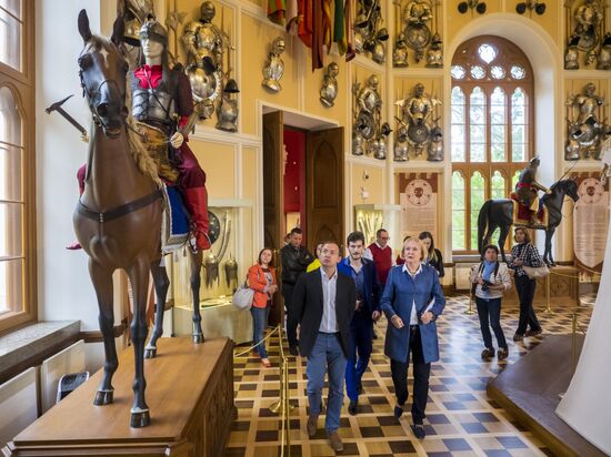 Culture Minister Medinsky visits Tsarskoe Selo museum-reserve in Pushkin
