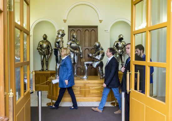 Culture Minister Medinsky visits Tsarskoe Selo museum-reserve in Pushkin