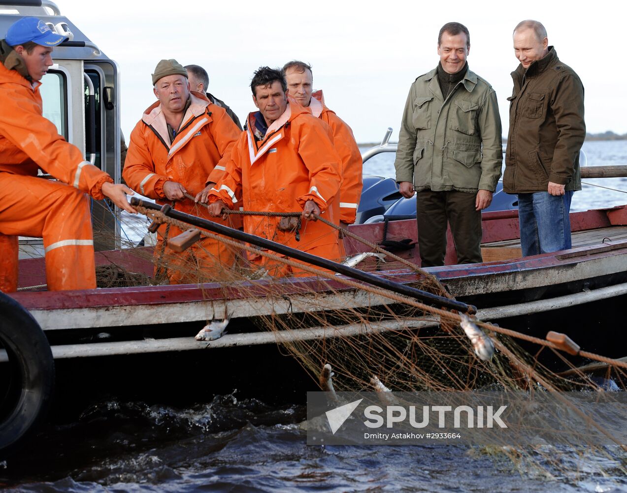 President Putin, Prime Minsiter Medvedev visit Lipno island in Novgorod Region