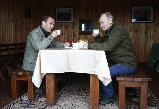 President Putin, Prime Minsiter Medvedev visit Lipno island in Novgorod Region
