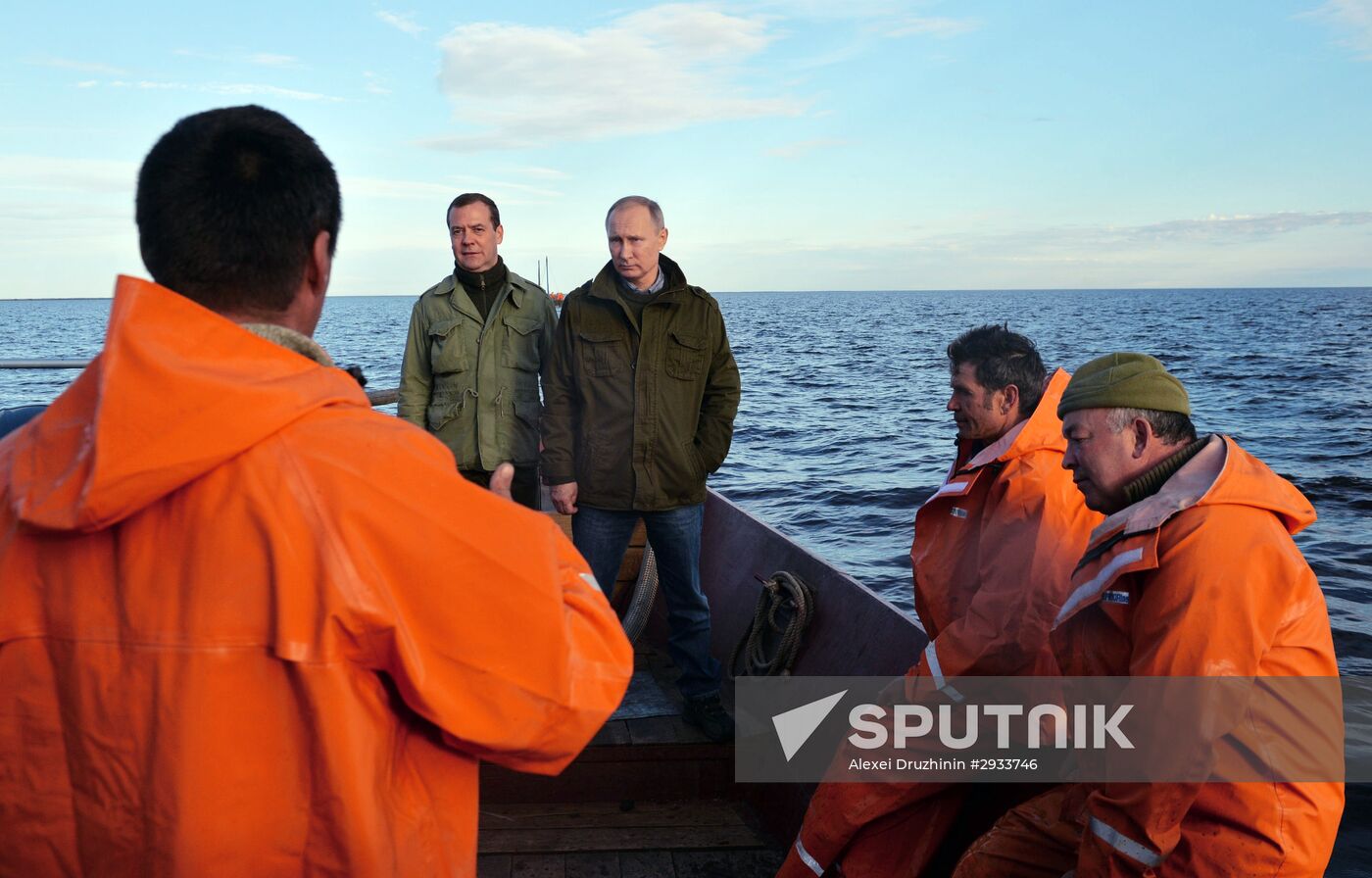 President Putin, Prime Minsiter Medvedev visit Lipno island in Novgorod Region