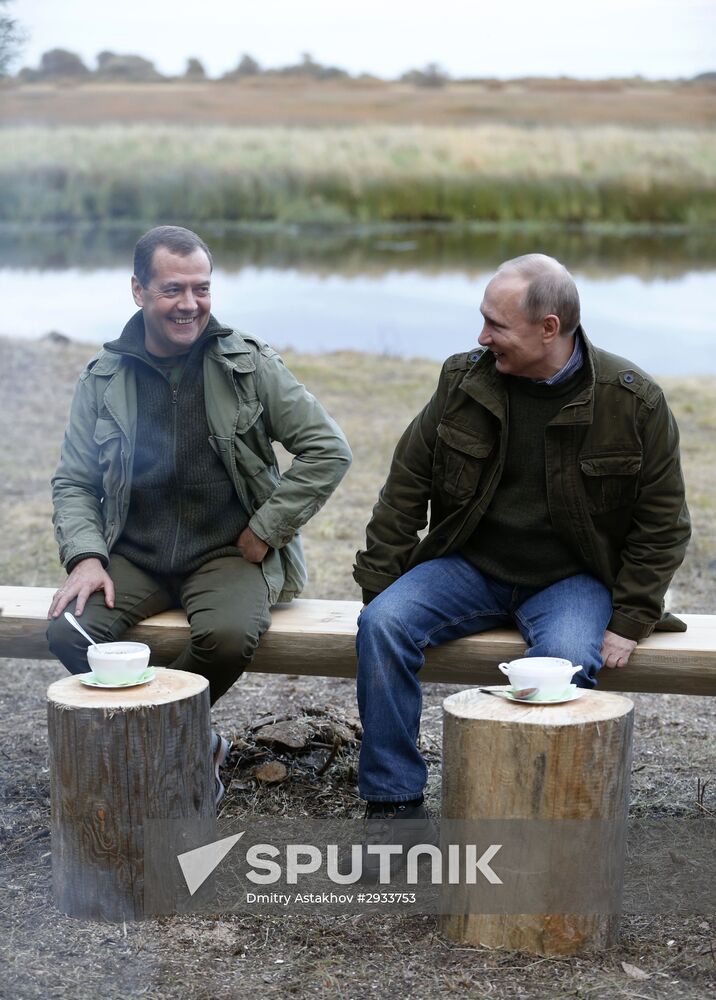 President Putin, Prime Minsiter Medvedev visit Lipno island in Novgorod Region