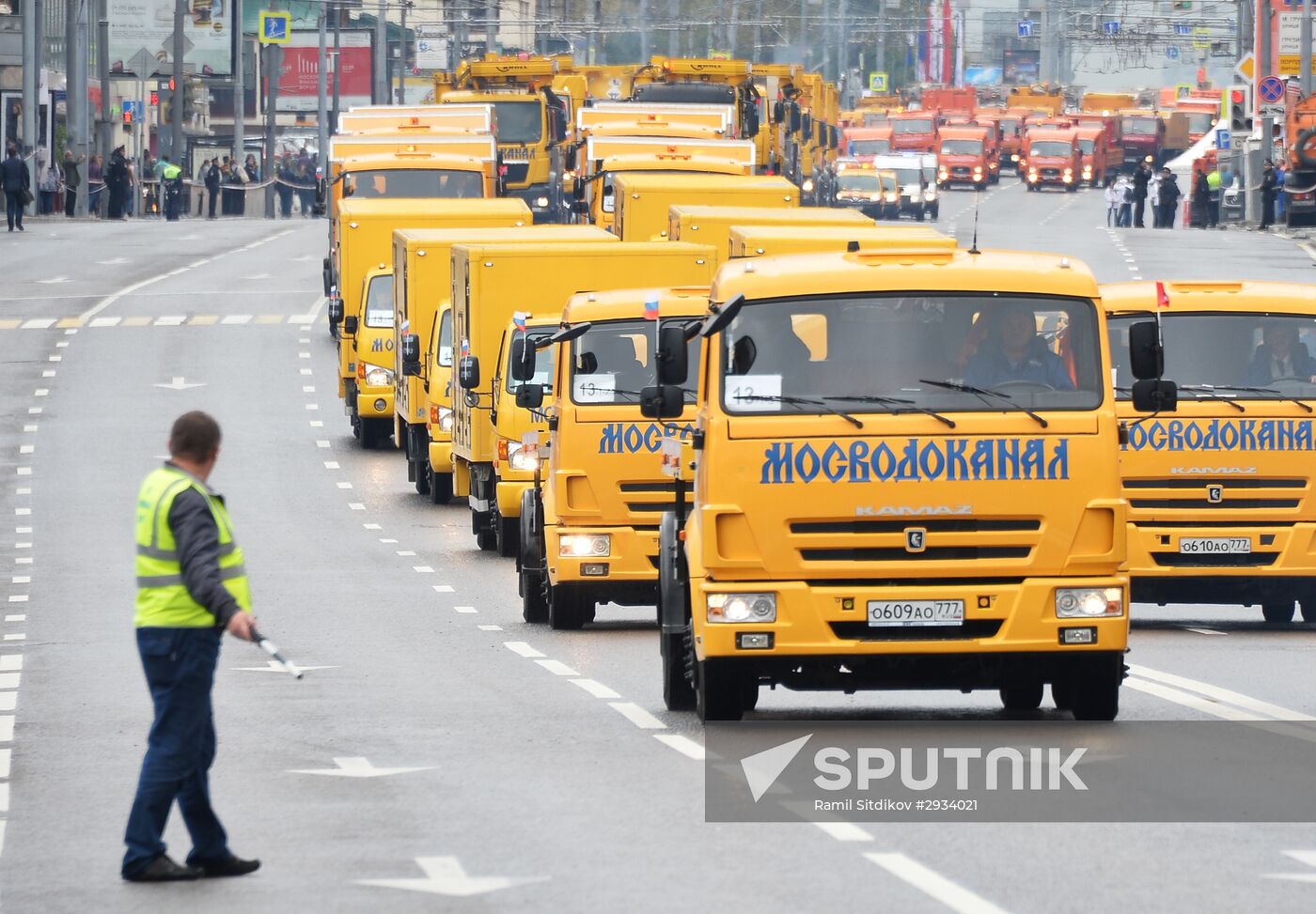 First Moscow parade of municipal vehicles