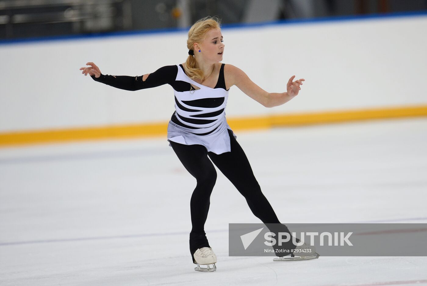 Figure skating. Russian national team's trials. Day Two