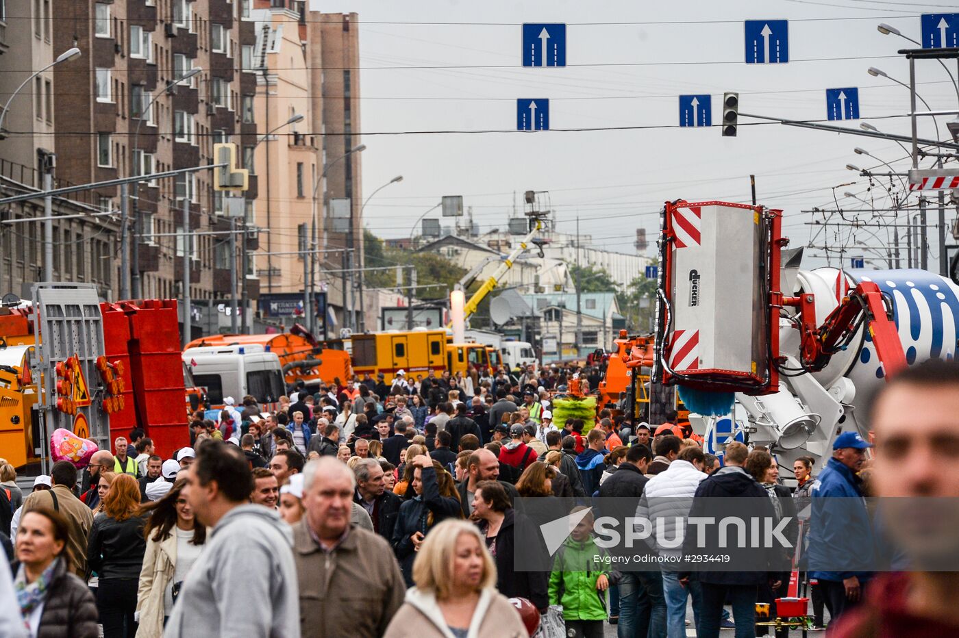 First Moscow parade of municipal vehicles
