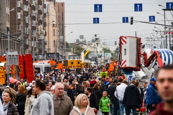First Moscow parade of municipal vehicles