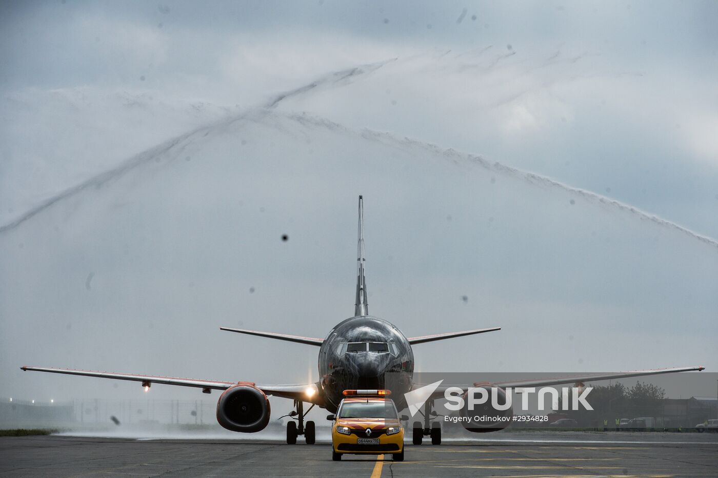 First flight arrives at Zhukovsky Airport