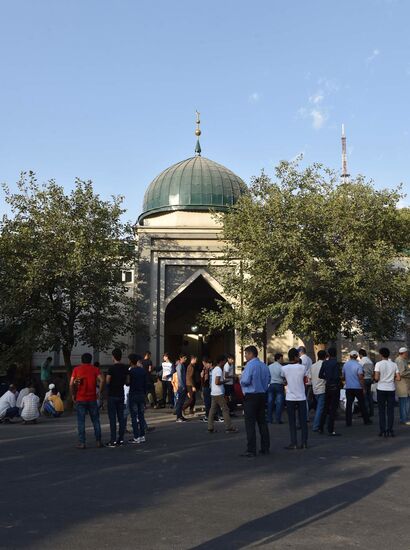 Celebrating Idi Kurbon (Kurban-bairam) in Tajikistan