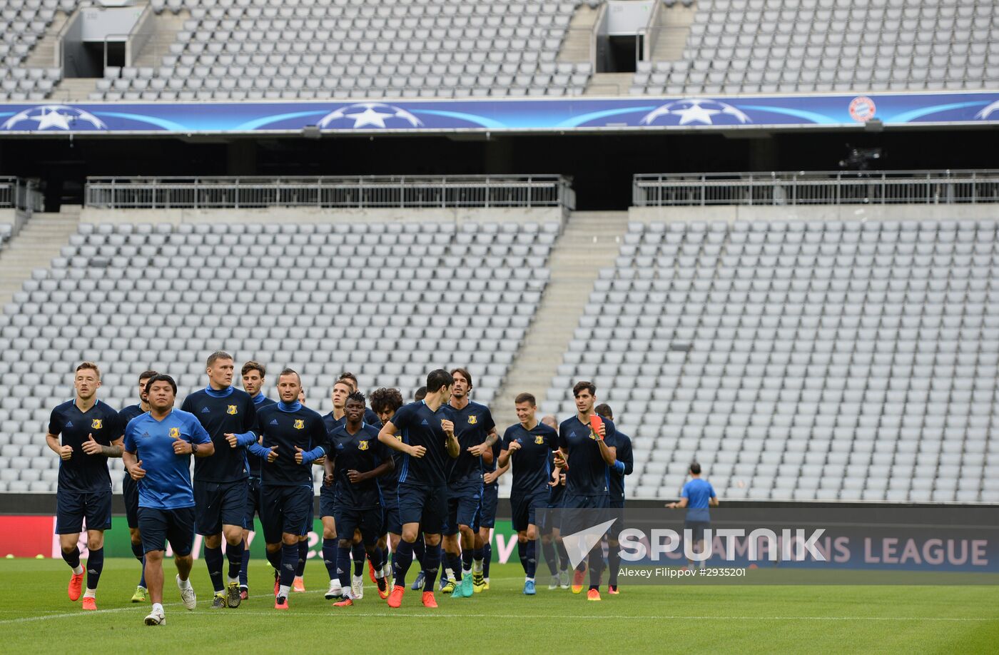 Football. Champions League. FC Rostov training
