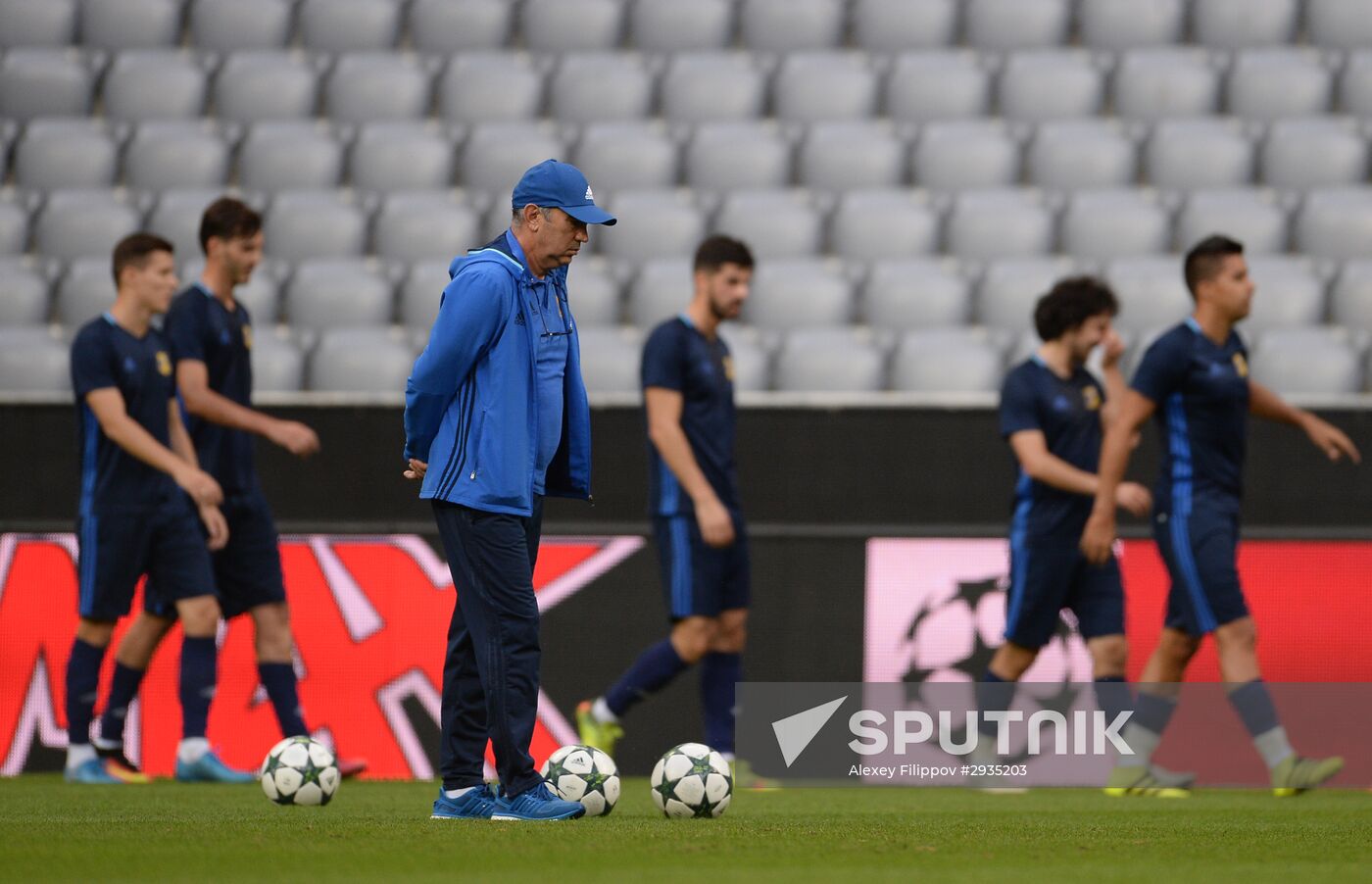 Football. Champions League. FC Rostov training