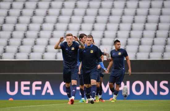 Football. Champions League. FC Rostov training