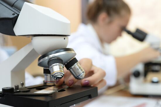 Medicine class at Moscow school