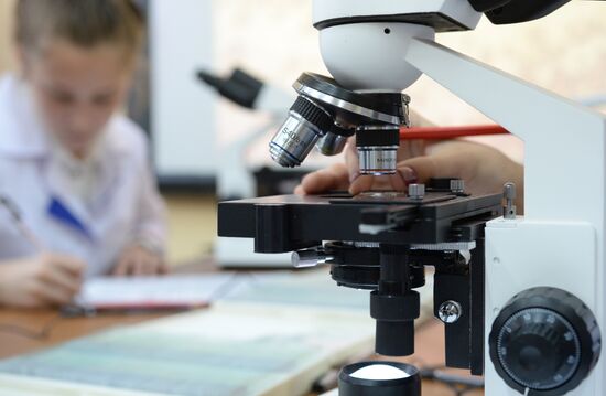 Medicine class at Moscow school