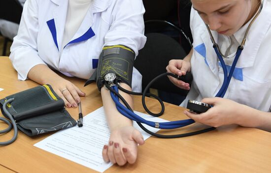 Medicine class at Moscow school