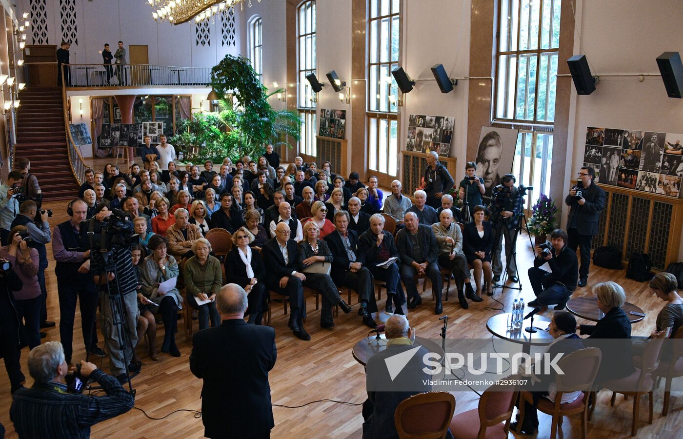 Gathering of Mossovet Theatre company