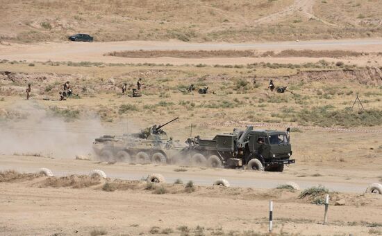 Сombined exercise of Russian military post and military forces of Tajikistan