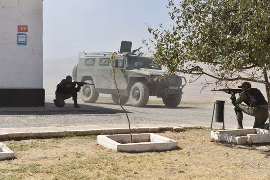 Сombined exercise of Russian military post and military forces of Tajikistan