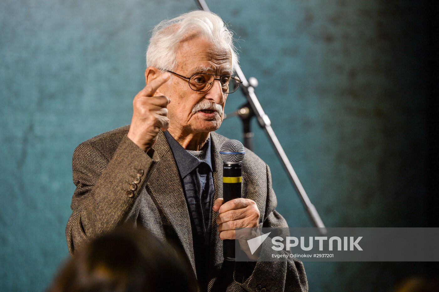 Russian Pioneer readings