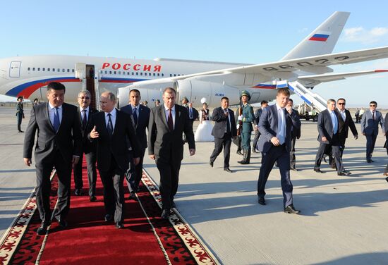 President Putin attends meeting of CIS Council of Heads of State