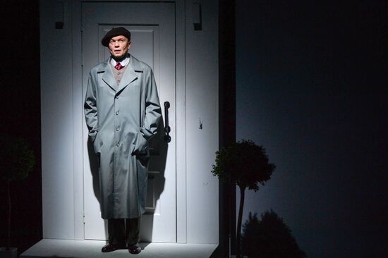 Theater of Nations opens new season