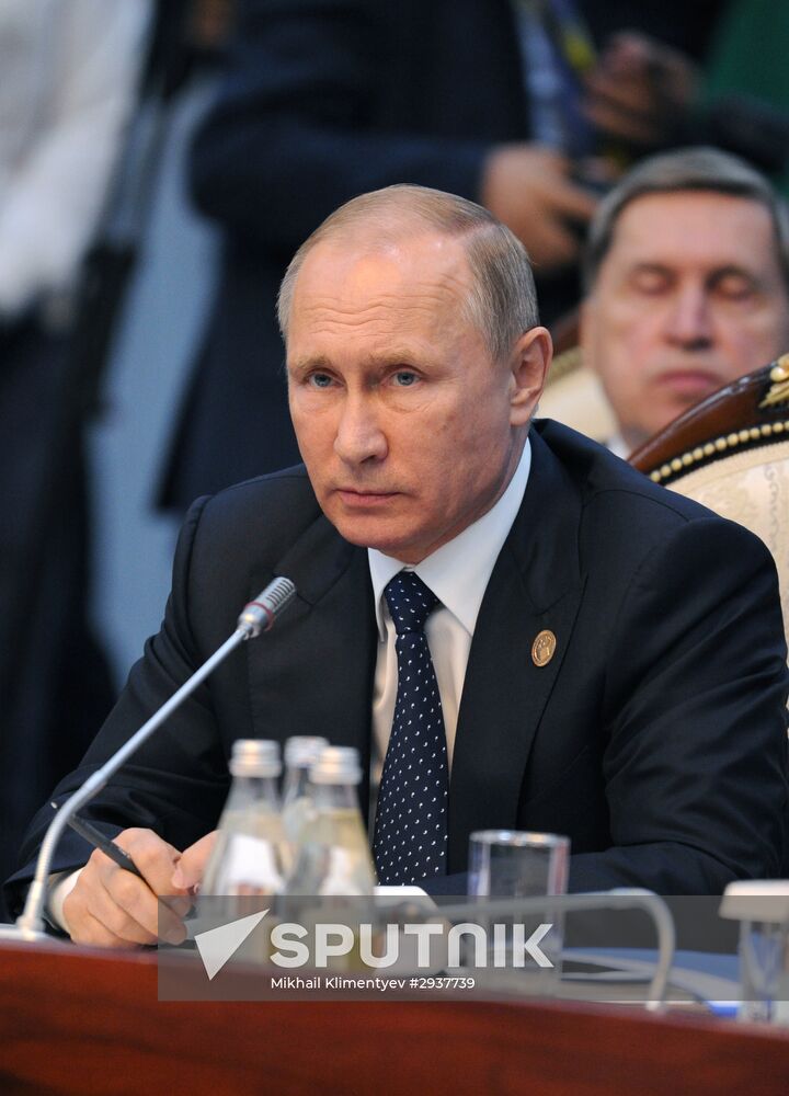 President Putin attends meeting of CIS Council of Heads of State