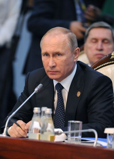 President Putin attends meeting of CIS Council of Heads of State
