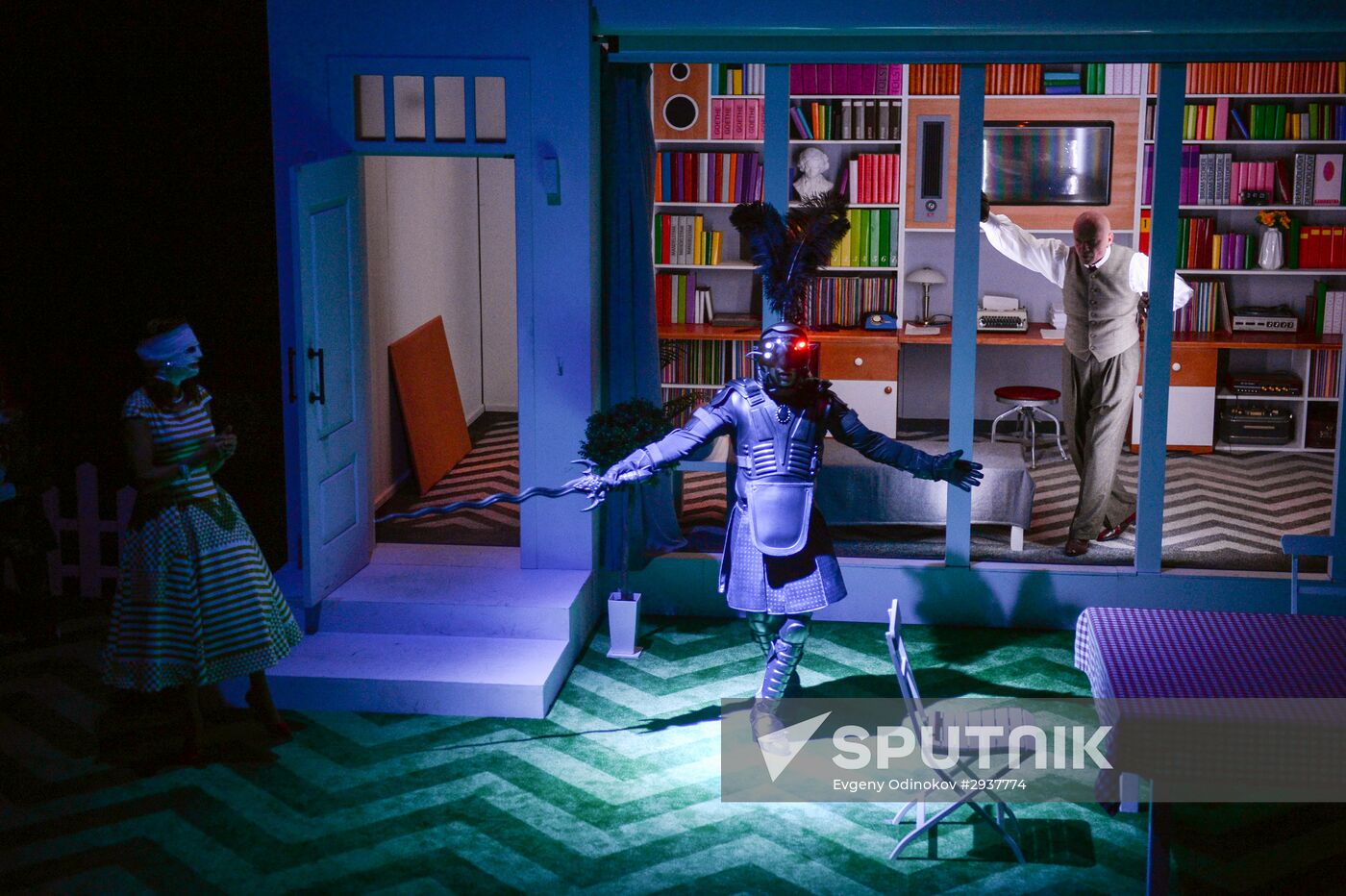 Theater of Nations opens new season