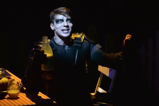 Theater of Nations opens new season