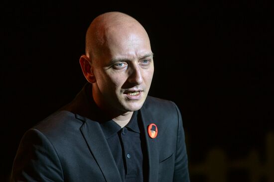 Theater of Nations opens new season