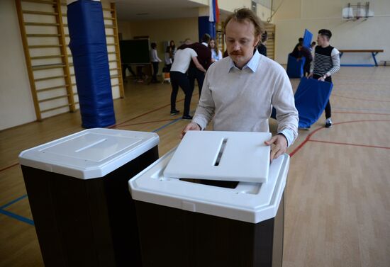 Polling stations prepare for elections