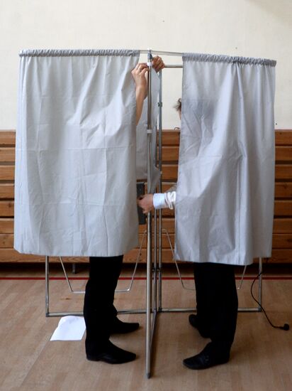 Polling stations prepare for elections