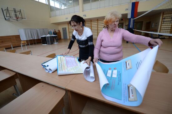 Polling stations prepare for elections
