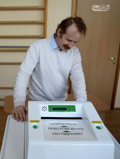 Polling stations prepare for elections