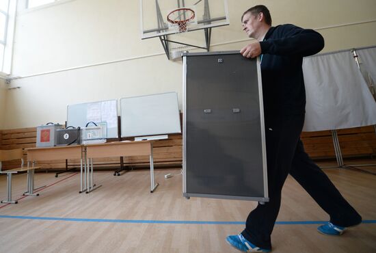 Polling stations prepare for elections