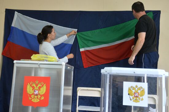 Polling stations prepare for elections