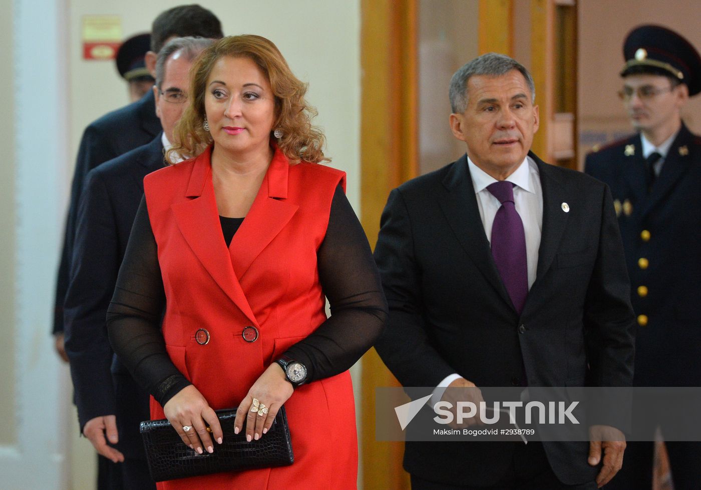 Public and political leaders vote on general election day
