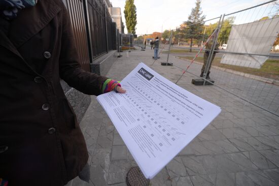 General election day abroad