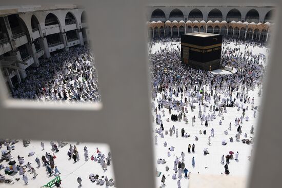 Pilgrims in Mecca