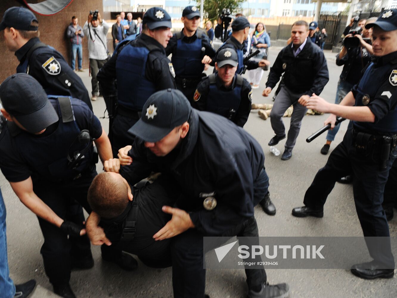 Nationalist rally outside Russian diplomatic missions in Ukraine